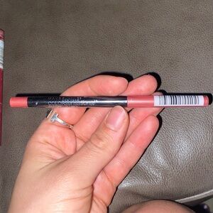 Maybelline lip liner